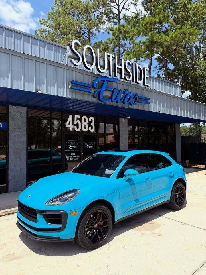 Macan in for a Liqui Moly oil service