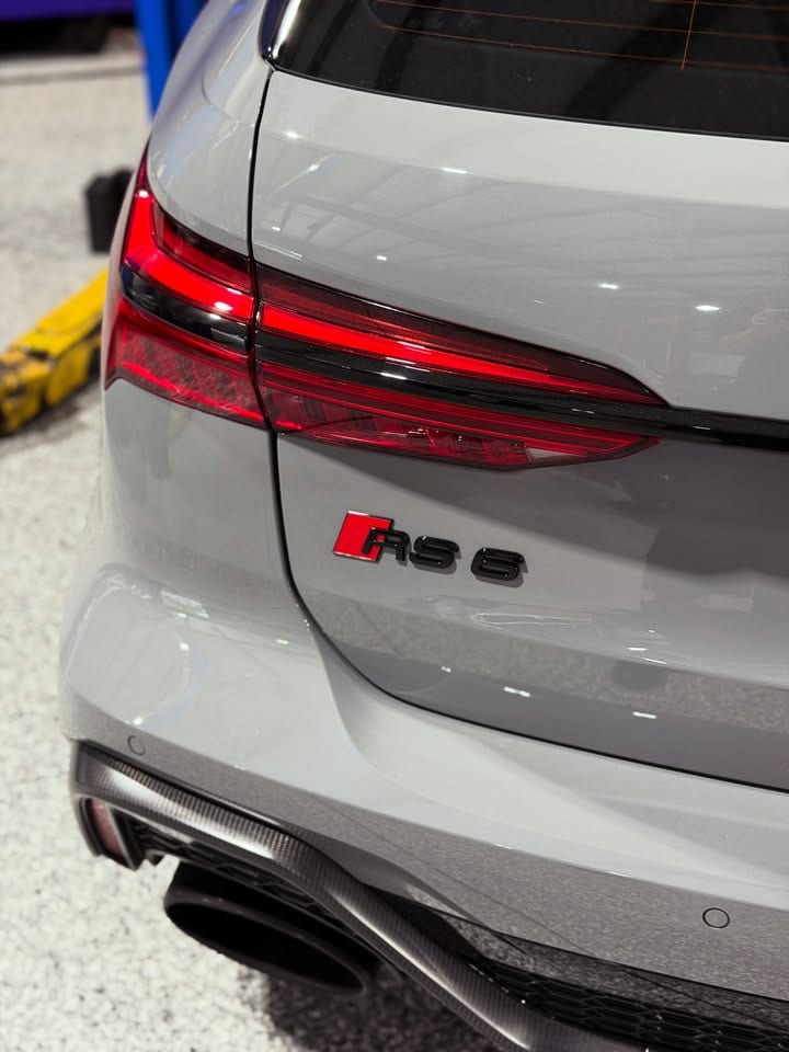 RS6 in for a Liqui moly oil service & ti…