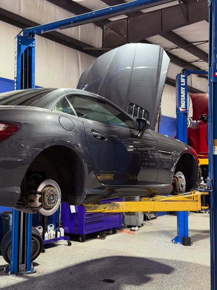 SLK250 in for a Liqui moly oil service,…